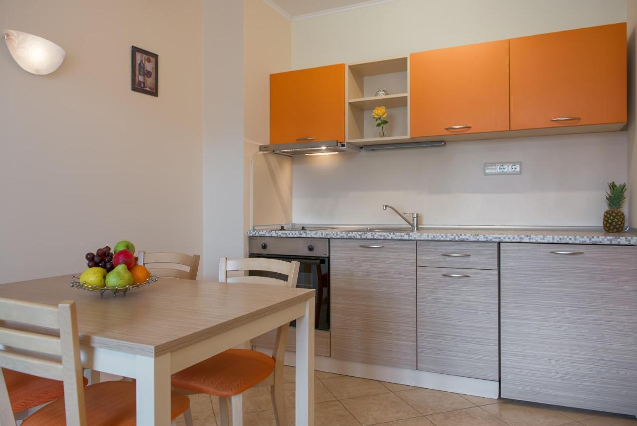 Royal Sun Apartments Slăntjev Brjag Exteriör bild