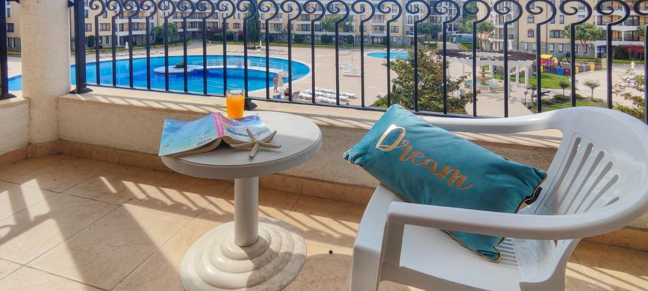 Royal Sun Apartments Slăntjev Brjag Exteriör bild