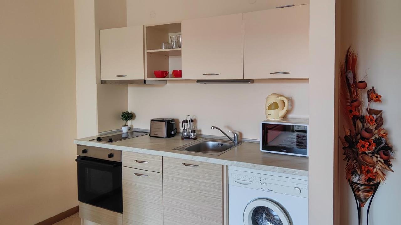 Royal Sun Apartments Slăntjev Brjag Exteriör bild