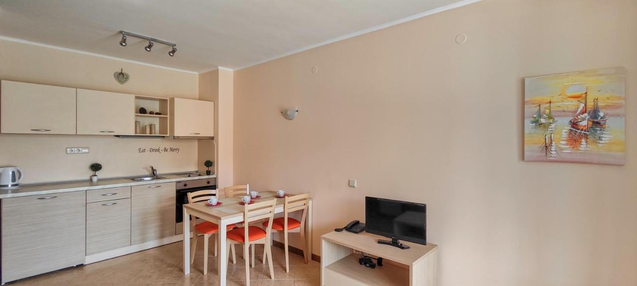 Royal Sun Apartments Slăntjev Brjag Exteriör bild