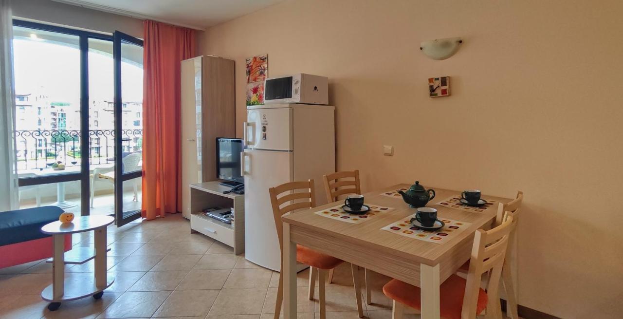 Royal Sun Apartments Slăntjev Brjag Exteriör bild
